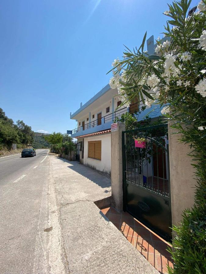 Shenmiter Lukove Appartement Buitenkant foto
